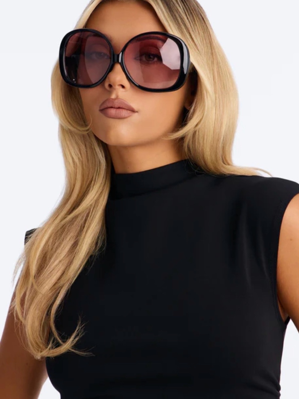 Women’s Black Frame Sunglasses with Gradient Pink Lenses - Picture 2 of 4